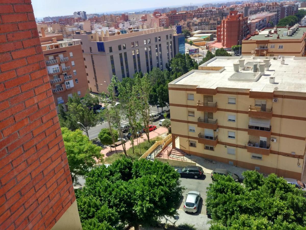 Confortable excelentes vistas Almería Exterior foto